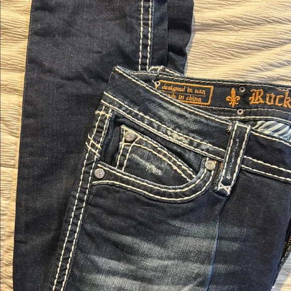 Rock Revival Blue Jeans w. Vintage Wash and Contrast Stitching, from the Buckle - Picture 5 of 9